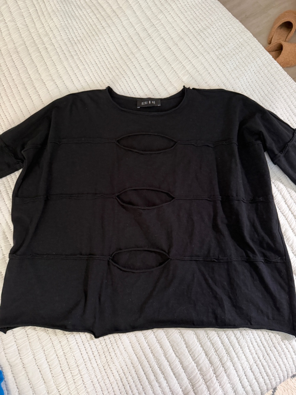 Ozai N Ku Black Cutout Short Sleeve Top